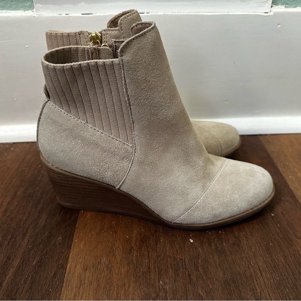 TOMS Women’s Sadie Wedge Booties Size 7.5
